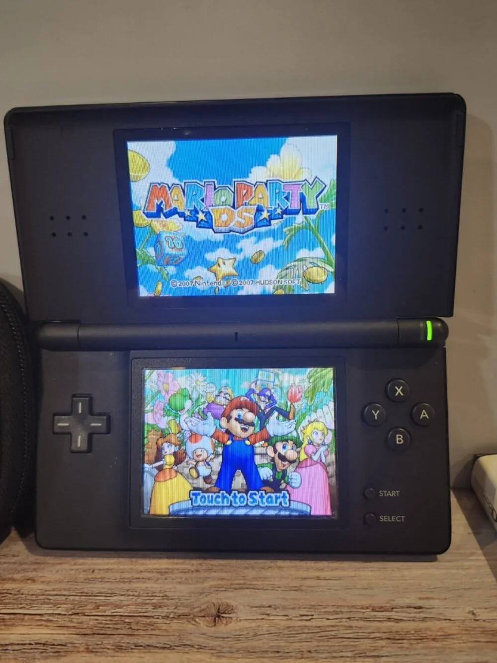 Exc~NINTENDO DS LITE~Bundle~13 Games~Case~Stylus~Charger~Cake Mania~Mario~USG001